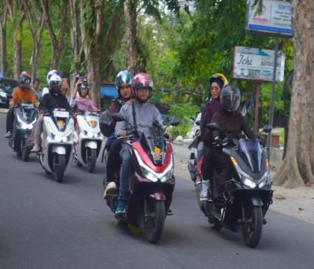 Premium Movie Ride: Cara CDN Riau Pererat Komunitas Bikers Honda PCX di Pekanbaru