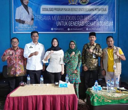 Foto bersama.