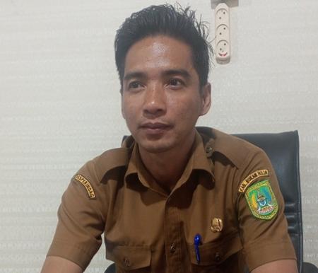 Kabid Pengembangan Perdagangan Dalam Negeri Disperindagsar Rohil, Leo Alhaksbi, S.Sos (foto/afrizal)