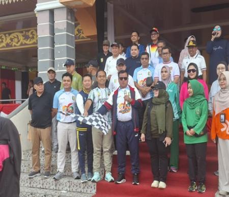Perayaan HUT ke-26 Kuansing dibuka dengan Pacu Jalur selama 3 hari di Tepian Narosa. (Foto: Ultra Sandi)