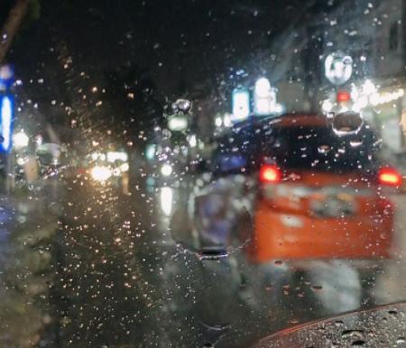 Hujan diprediksi mengguyur Pekanbaru hari ini.(foto: dok/halloriau.com)