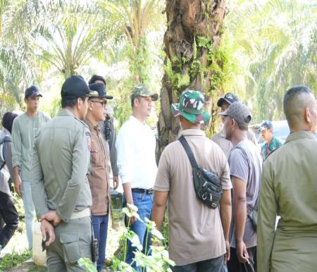 Wabub Kuansing pimpin proses inventarisir lahan eks PT Barito di Muara Langsat (foto/ultra)