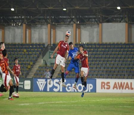 PSPS Pekanbaru vs Garudayaksa FC.(foto: mcr)