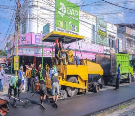 Pemerintah Kota Pekanbaru genjot perbaikan jalan rusak, target rampung akhir 2025 (foto/ist)