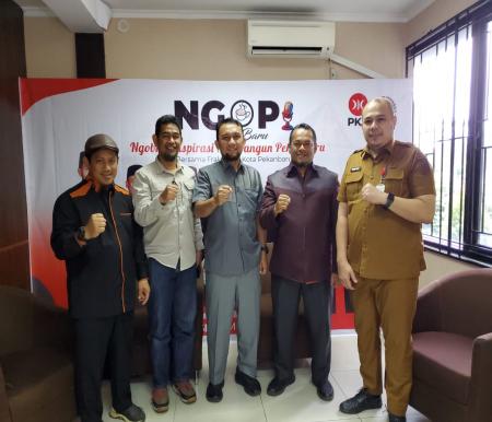 Fraksi PKS DPRD Kota Pekanbaru mengadakan dialog Ngopi Baru (foto/Mimi)