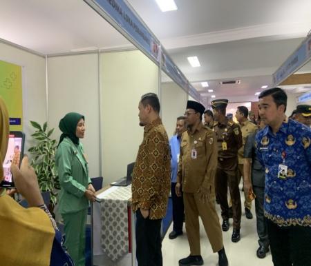 Pemko Pekanbaru membuka 1.400 lowongan kerja lewat Job Fair 2025 (foto/dini)