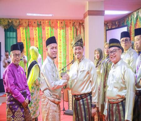 Wako Agung hadiri pelantikan pengurus DMDI Kota Pekanbaru periode 2025–2028 (foto/int)