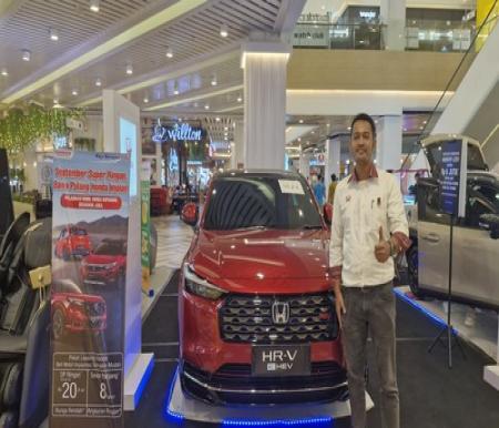 Honda HR-V e:HEV hadir di Mal Living World Pekanbaru dan hadirkan berbagai promo menarik. (Foto: Fitri Yani)