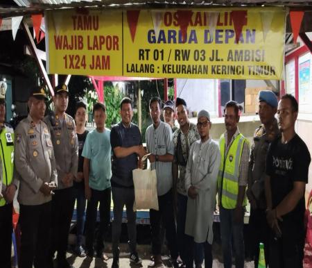 Kapolres Pelalawan, AKBP John turun langsung pimpin patroli malam jaga keamanan kota (foto/Andy)
