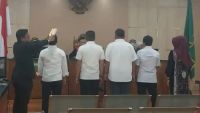 Istri kedua Bupati Kuansing nonaktif jadi saksi sidang suap jabatan di PN Pekanbaru.(foto: tribunpekanbaru.com)