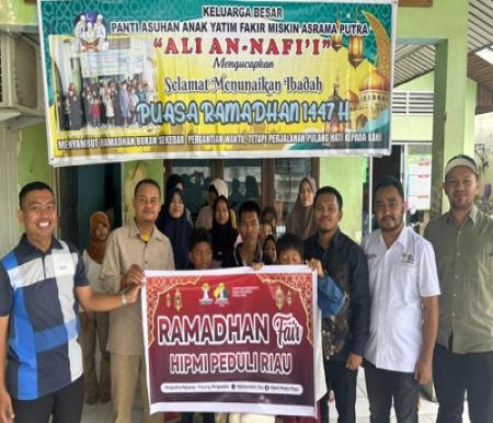 HIPMI Riau Aktif Tebar Kepedulian di Bulan Ramadan.(foto: barkah/halloriau.com)