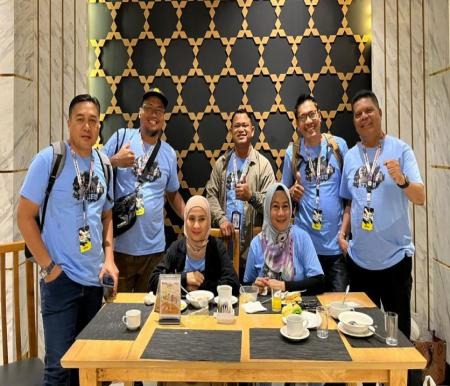 Ketua DPD ASPPI Provinsi Riau, Wendy Yolanda Pasaribu (dua kiri) saat hadiri Travel Mart 4.0 (foto/ist)