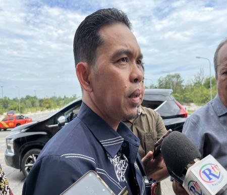 Plt Kepala Dinas Pendidikan Provinsi Riau, Erisman Yahya (foto/Yuni)