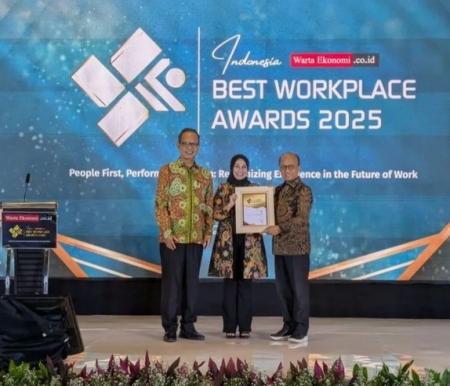 Astra Agro kembali mencatatkan prestasi nasional dengan meraih Indonesia Best Workplace Awards 2025 yang diselenggarakan oleh Warta Ekonomi Group.