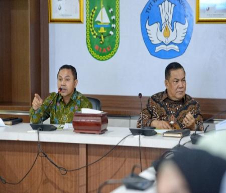 Gubernur Riau, Abdul Wahid dan Wakil Gubernur Riau, SF Hariyanto.(foto: sri/halloriau.com)