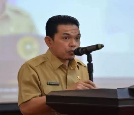 Kepala Dinas Pendidikan Riau, Erisman Yahya (foto/int)