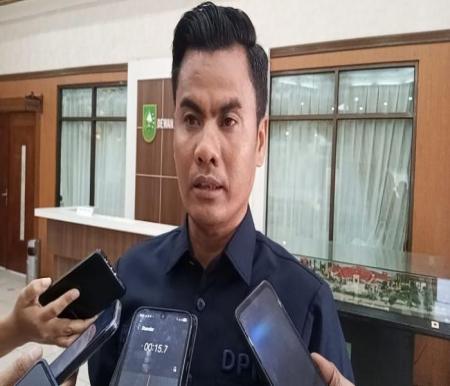 Wakil Ketua DPRD Riau, Budiman Lubis (foto/tribunpku)