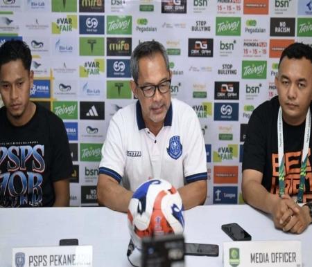 PSPS Pekanbaru Kalah Dramatis dari Persiraja, Aji Santoso Soroti Keputusan Wasit
