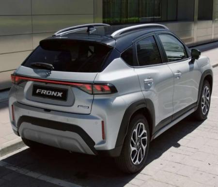 Suzuki Fronx.