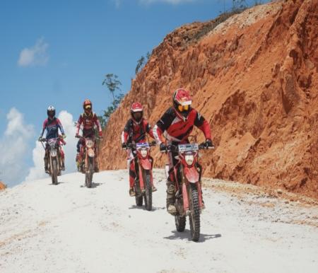 Honda CRF Fun Adventure, Capella Honda ajak bikers rasakan ketangguhan CRF di alam Bangkinang (foto/ist)